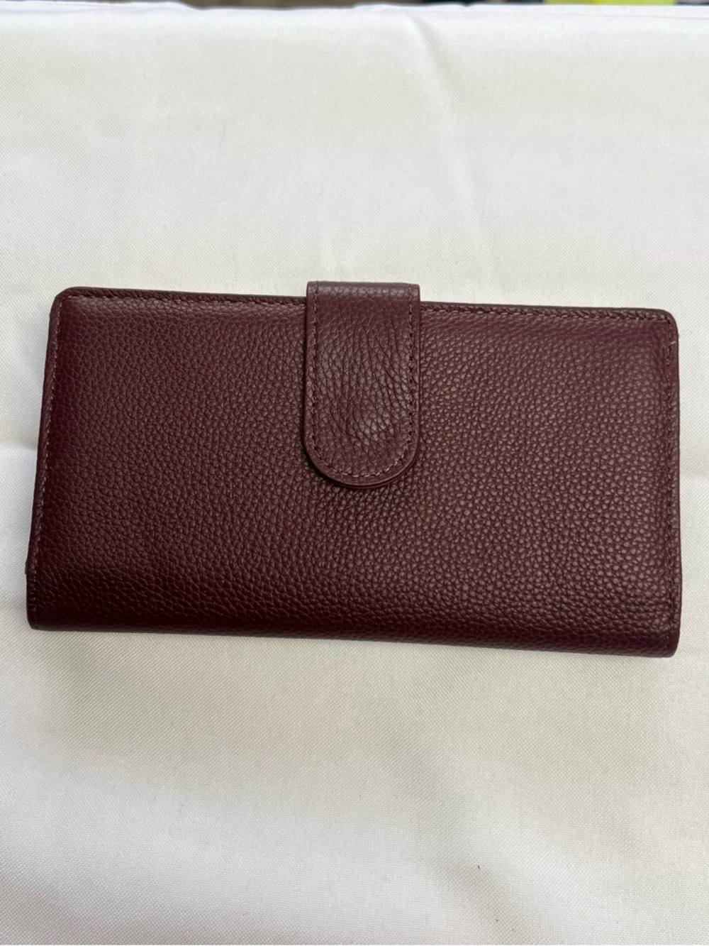 Pebbled Leather Card & Key Holder in Deep Wine